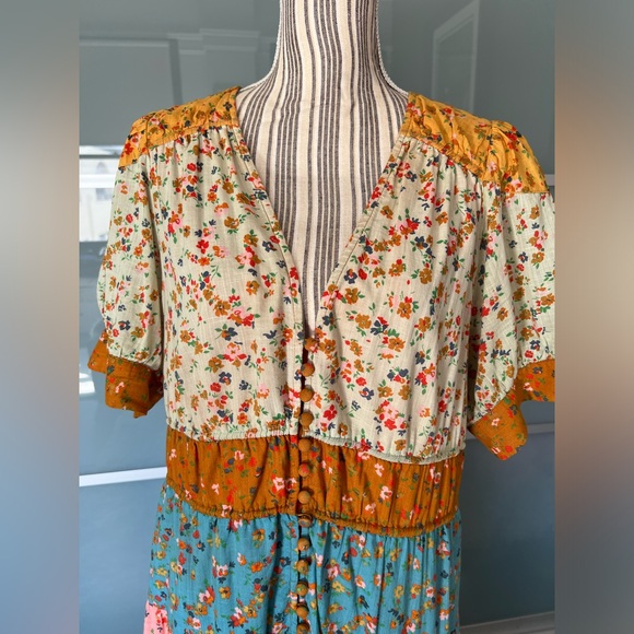 Tiered & True Maxi Dress size 1X - Picture 5 of 7